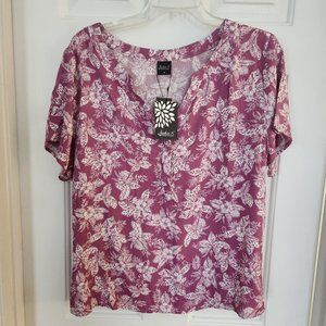 BRAND NEW w TAGS JACKIE K FLORAL WOMAN'S SHORT SLEEVE BLOUSE SIZE16